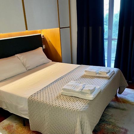 149 Borgo Ticino Suite Attico Di Lusso Con Terrazzo E Parking Privato Παβία Εξωτερικό φωτογραφία